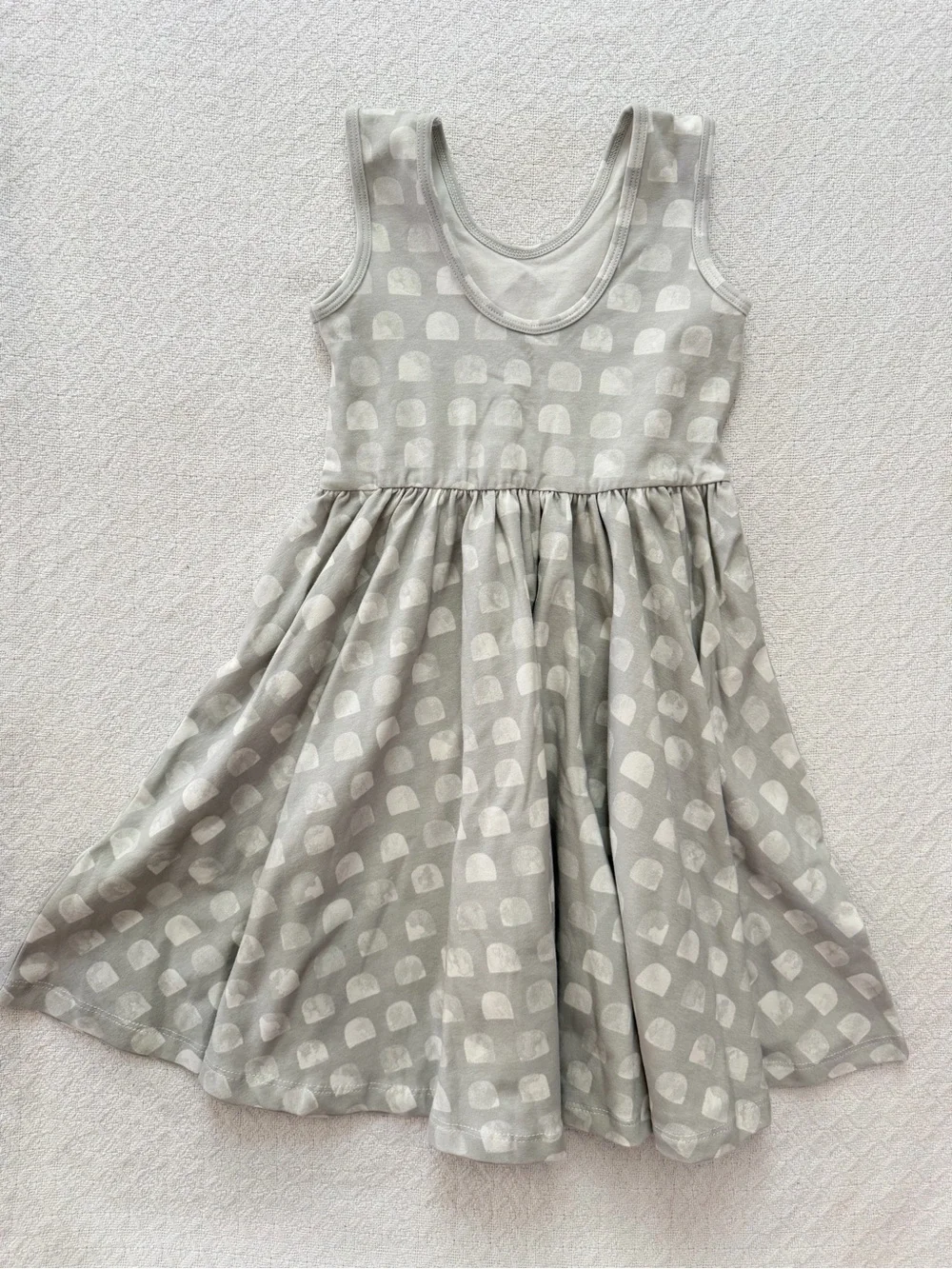 Alice + Ames Light Gray Sleeveless Patterned Twirl Dress